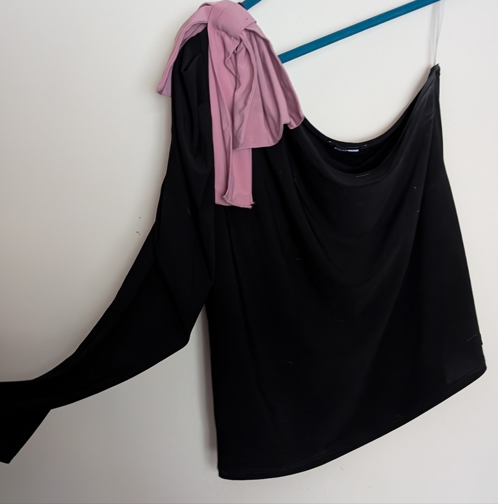 One Shoulder Black Shirt With Pink Bow
